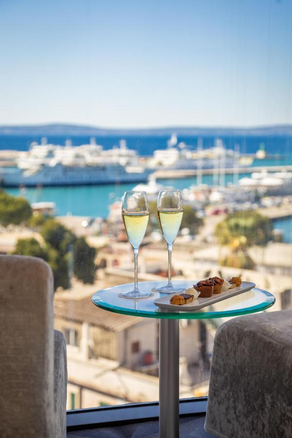 Hotell Luxe 4*