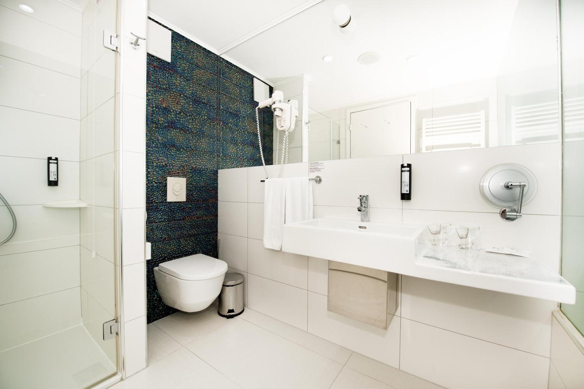 Luxe 4*