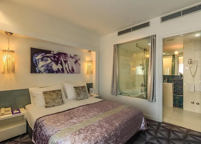 Hotel Luxe
